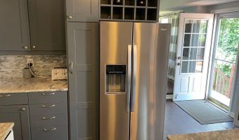 946 AQUA Ct, Annapolis, MD 21409