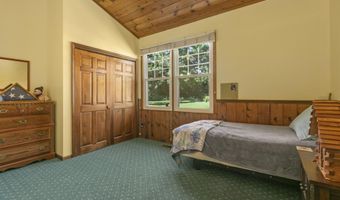 1532 34th St, Allegan, MI 49010