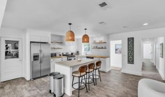 155 CRESCENT Dr, Anna Maria, FL 34216