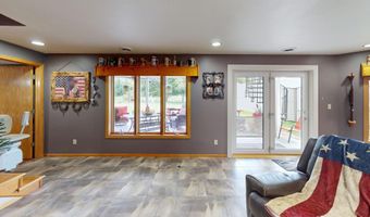 1906 Greenwood Dr, Albert Lea, MN 56007