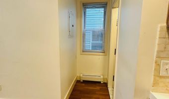 81 W 27TH St 1, Bayonne, NJ 07002