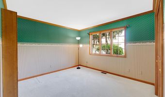 1102 Cabriolet Blvd, Auburn, IN 46706