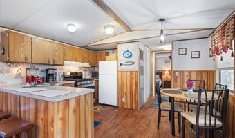 7639 6th St, Bell, FL 32619