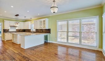 132 Pine Ridge Cir, Brandon, MS 39047
