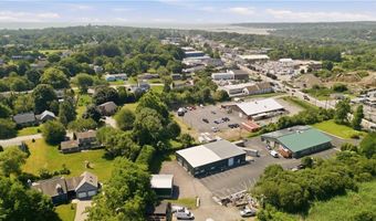 1079 Aquidneck Ave 2B, Middletown, RI 02842