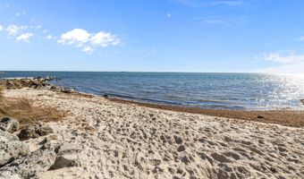 664 Seashore Dr, Atlantic, NC 28511