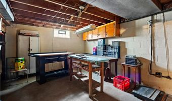 167 S Leavitt Rd, Amherst, OH 44001