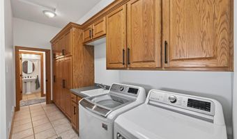 21501 Lake George Blvd, Oak Grove, MN 55303