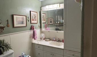 15 Montgomery St, Belmont, MS 38827