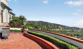 12325 Ridge Cir, Los Angeles, CA 90049
