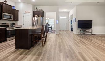 6285 Emerald Lk Dr, Biloxi, MS 39532