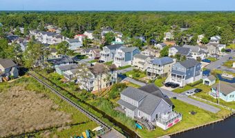 674 TINGLE Ave, Bethany Beach, DE 19930