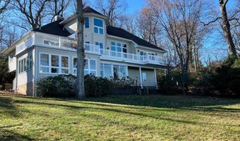 4 Hillside Rd, Atlantic Highlands, NJ 07716