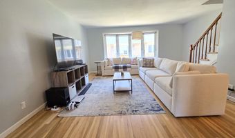 9 ELNA Ct, Bayonne, NJ 07002