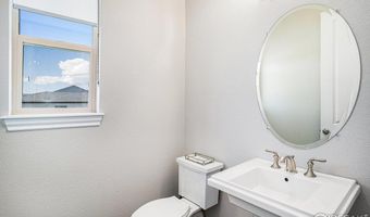 3295 Heron Lakes Pkwy, Berthoud, CO 80513