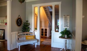 66 Weaver St, Baxley, GA 31513