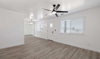 11456 Manzanita St, Armona, CA 93202