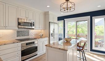 11 CHESAPEAKE Lndg, Annapolis, MD 21403