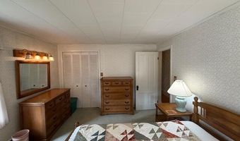 10 Palm St, Baileyville, ME 04694