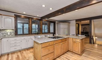 107 Fresh Pond Ln, Brookline, NH 03033