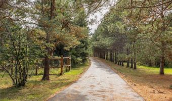 1116 Sand Lake Dr NW, Backus, MN 56435