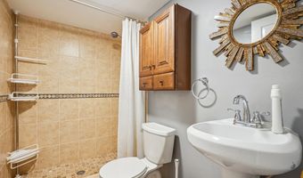7035 FIELDHURST Ct, Alexandria, VA 22315