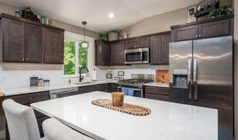 1992 Limberlost Ln, Allegan, MI 49010