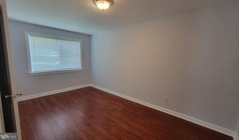 713 BRANDYWINE St SE 301, Washington, DC 20032