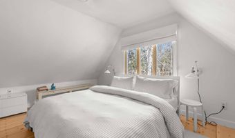 117 Squaw Rd, East Hampton, NY 11937