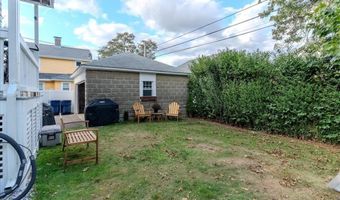 135 Russett Rd 2, Boston, MA 02132