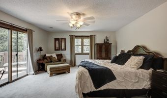 948 Oak Crst, Baxter Springs, KS 66713