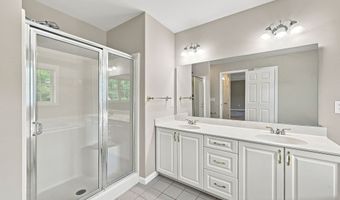 63 Meadow Brook Rd, Brookfield, CT 06804