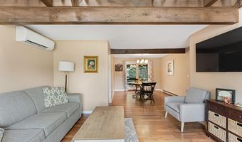 2 Cortland Cir, Bangor, ME 04401