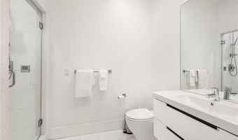 24 School St, Newport, RI 02840