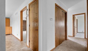 19701 163 St, Basehor, KS 66007