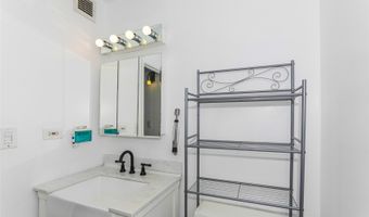 1128 Ala Napunani St 208, Honolulu, HI 96818