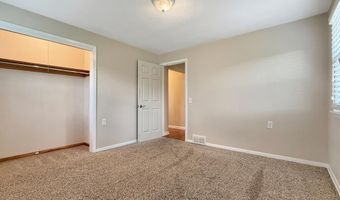 1008 Columbus Cir S, Ashland, OH 44805