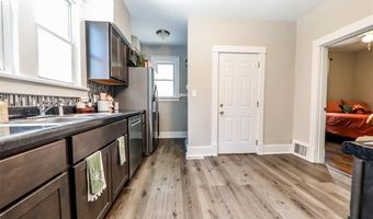 3329 Brown St, Alton, IL 62002