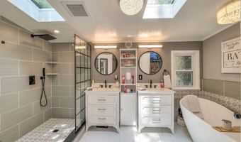 38 Kings Ln, Cape May Court House, NJ 08210