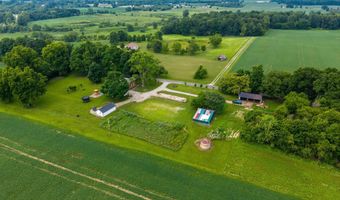 813 S 300 West Rd, Albion, IN 46701