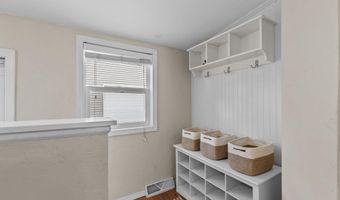 1631 N WILMER St, Appleton, WI 54911