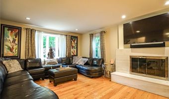 120 Fox Run, East Greenwich, RI 02818