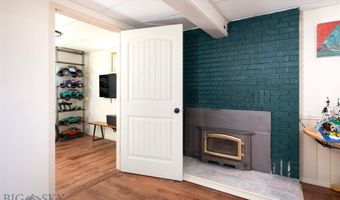 8373 Goldenstein Ln, Bozeman, MT 59715