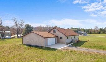 9945 W Meyers Ct, Angola, IN 46703