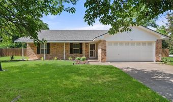 102 E Hopper St, Alvarado, TX 76009