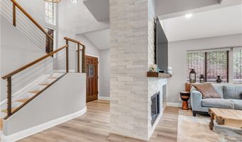 29729 Strawberry Hill Dr, Agoura Hills, CA 91301