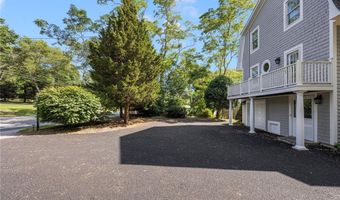 133 Bridgetown Rd, Narragansett, RI 02882