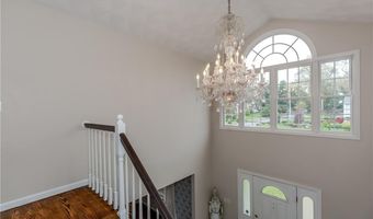 1 Princess Pine Rd, Lincoln, RI 02865