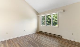 9 Evergreen Ln, Brattleboro, VT 05301