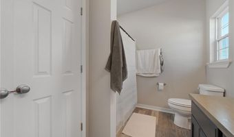 120 Lake Dr, Alma, AR 72921